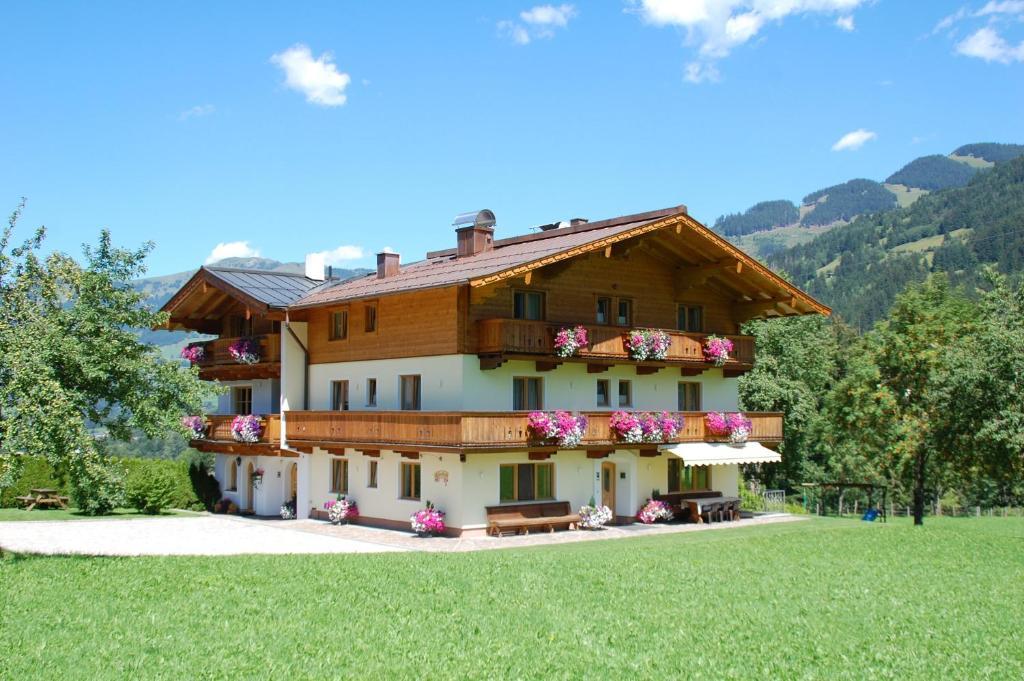 Pension Ederhof Йохберг Екстериор снимка