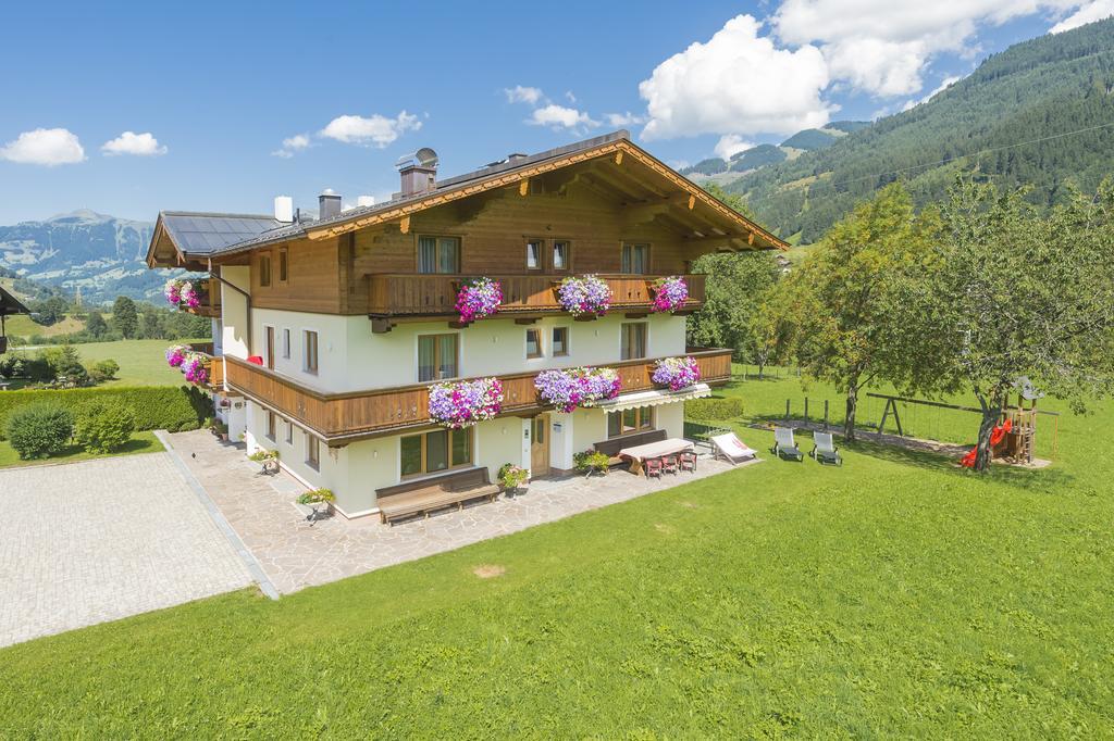 Pension Ederhof Йохберг Екстериор снимка